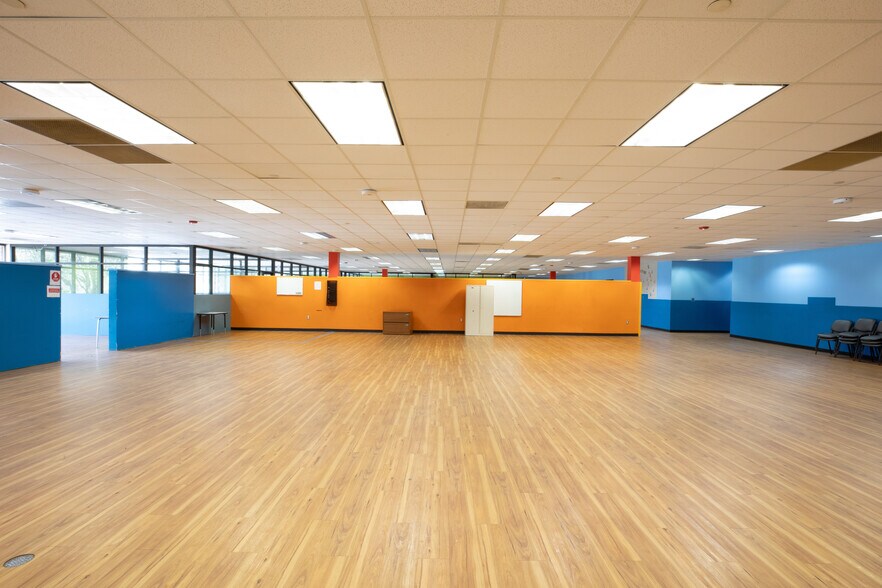 More Photos Of 10330 Hickman Mills Dr, Kansas City Office For Sale