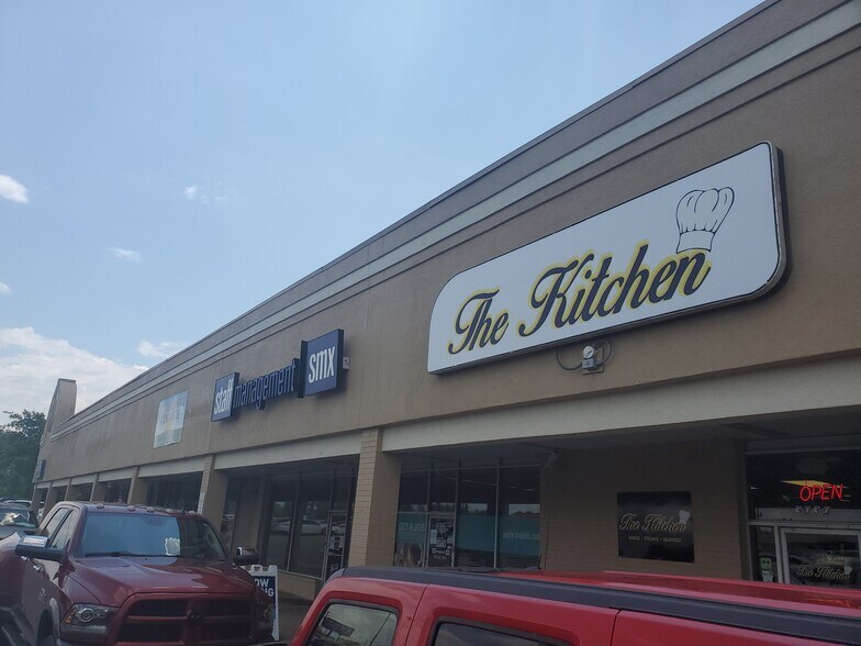 More Photos Of 2264 E South Blvd, Montgomery General Retail For Lease