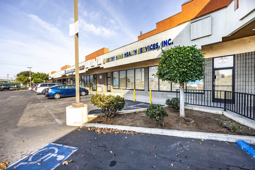 More Photos Of 400-424 E Florence Ave, Inglewood General Retail For Sale