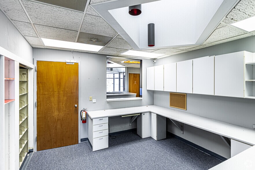 More Photos Of 510-512 NW Mock Ave, Blue Springs Medical For Lease