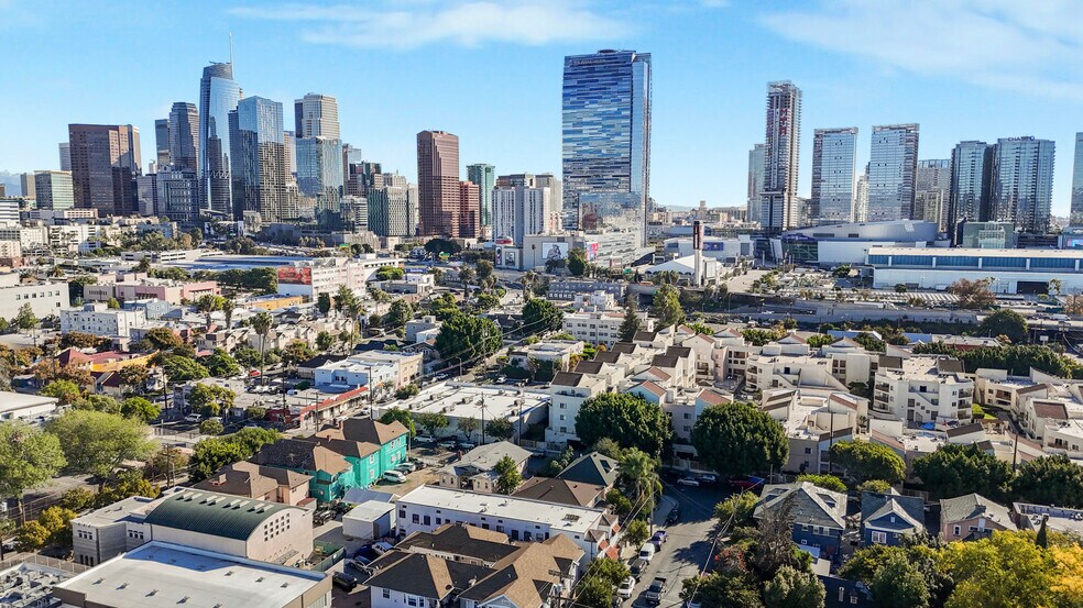 More Photos Of 1511 W 11th Pl, Los Angeles Apartments For Sale