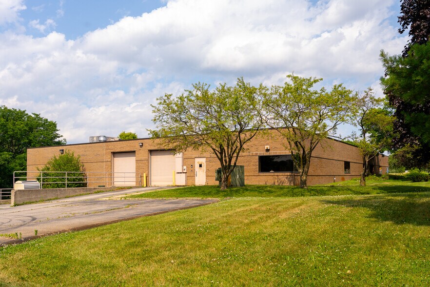 More Photos Of , Lake Orion Unknown For Sale