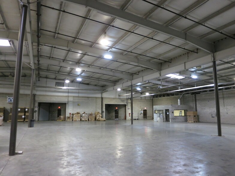 More Photos Of 53 Smith Rd, Middletown Warehouse For Sale