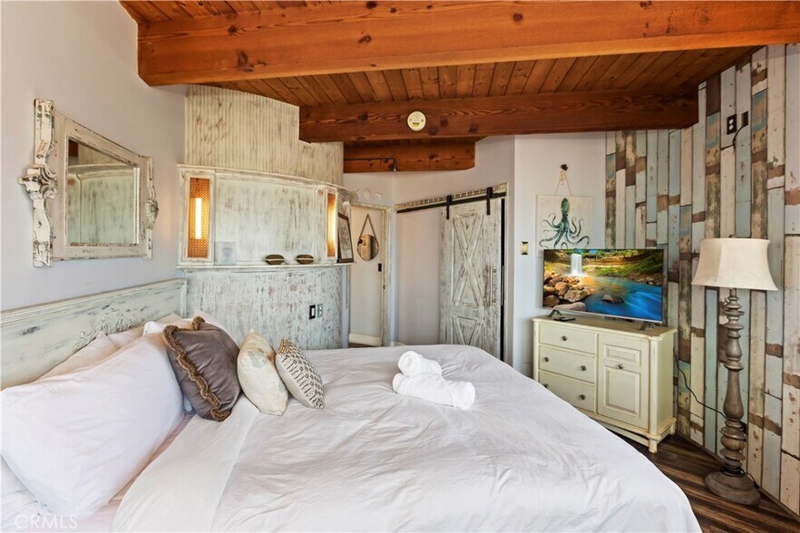 More Photos Of 1 Anderson St, Seal Beach Specialty For Sale