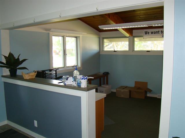 More Photos Of 718 Park Ave, Beaver Dam Office For Sale