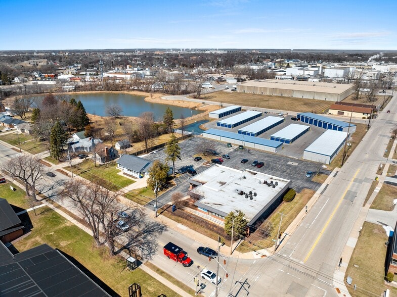 More Photos Of 1751 Deckner Ave, Green Bay Medical For Sale