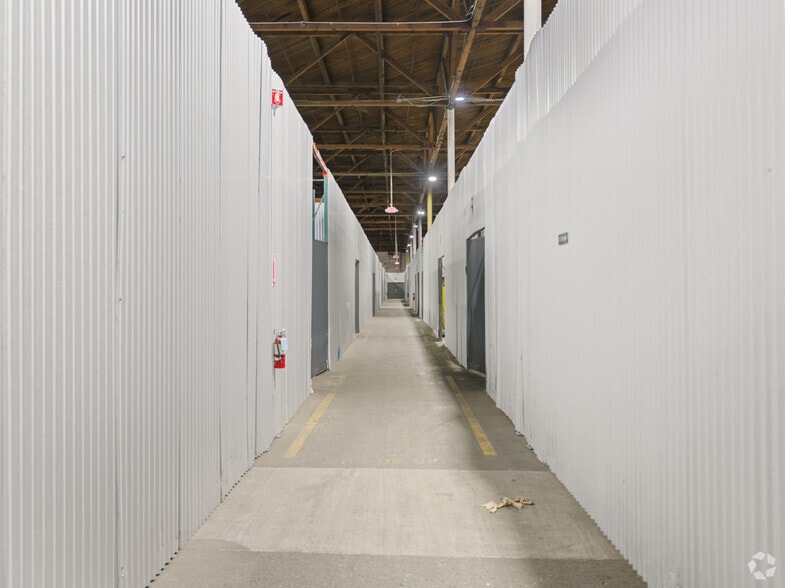 More Photos Of 205 E Alma Ave, San Jose Warehouse For Lease
