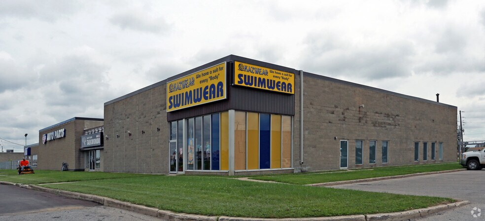 More Photos Of 1510 Fanshawe Park Rd W, London Freestanding For Lease