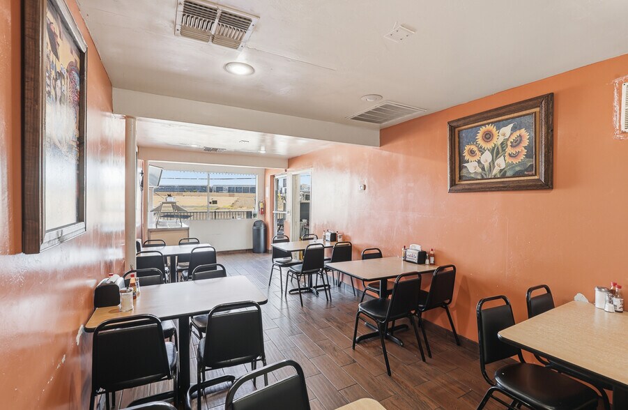 More Photos Of 11709 W Thunderbird Rd, El Mirage Restaurant For Sale