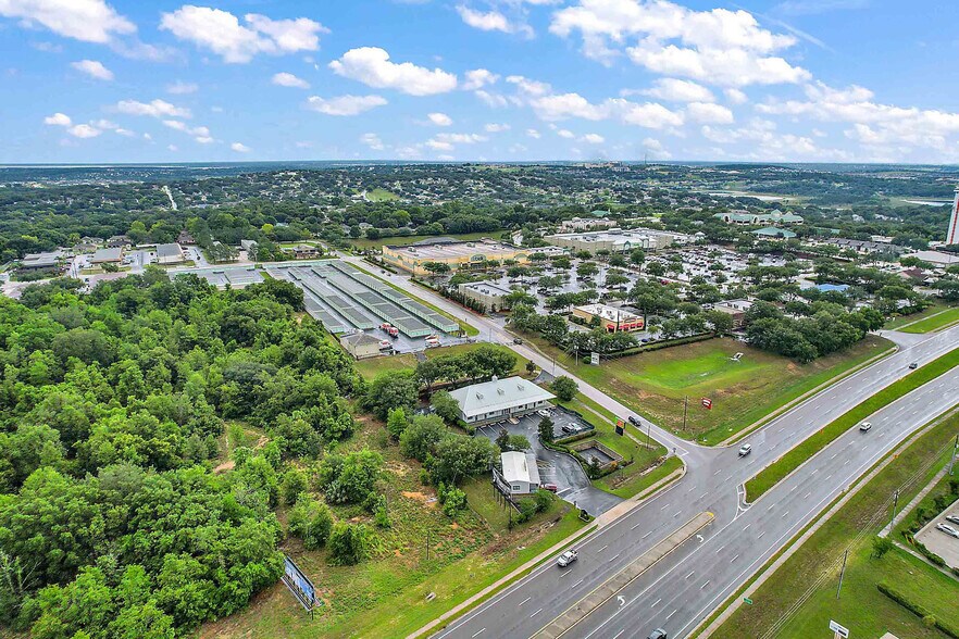 More Photos Of 917 S Highway 27, Clermont General Retail For Lease