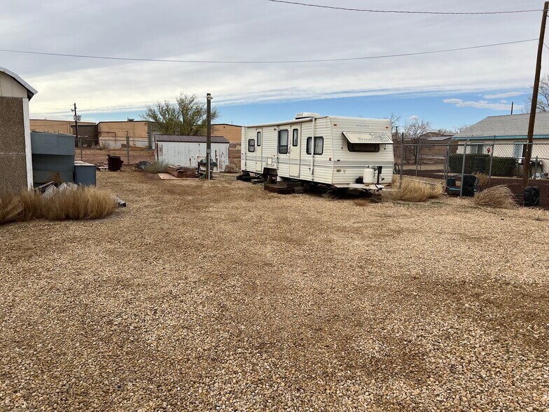 More Photos Of 1923 W Second St, Winslow Multifamily For Sale