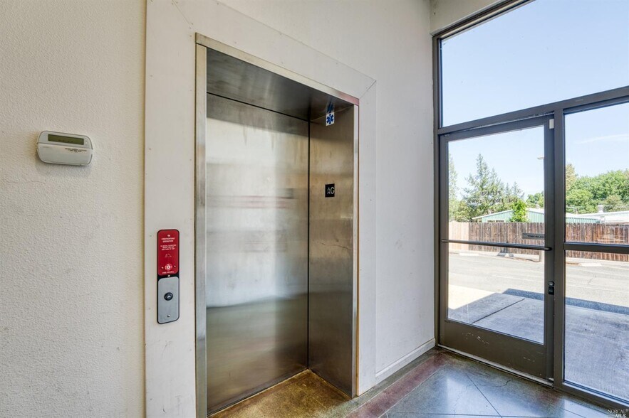 More Photos Of 3720 Main St, Kelseyville Drugstore For Sale