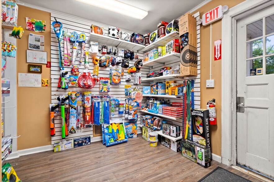 More Photos Of 504 Main St, Medfield Office For Sale