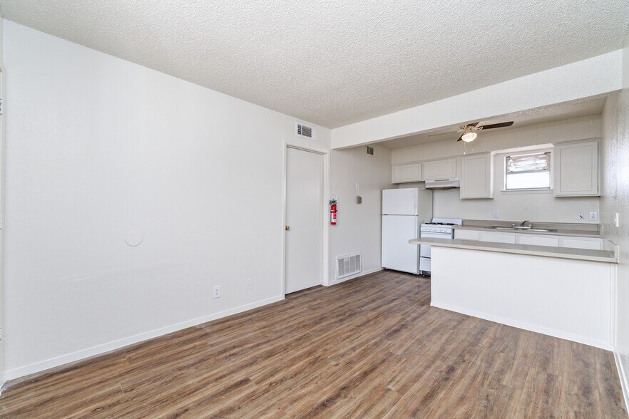 More Photos Of 3902 Sherwood Way, San Angelo Apartments For Sale