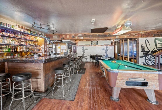 More Photos Of 33103-33105 Redwood Highway, O Brien Restaurant For Sale