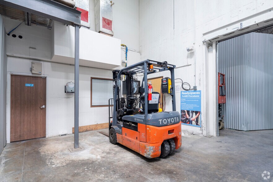 More Photos Of 4735-4795 Leyden St, Denver Warehouse For Lease