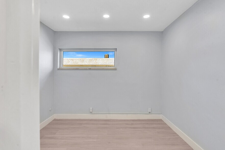 More Photos Of 6240-6244 Miramar Pky, Miramar Medical For Lease