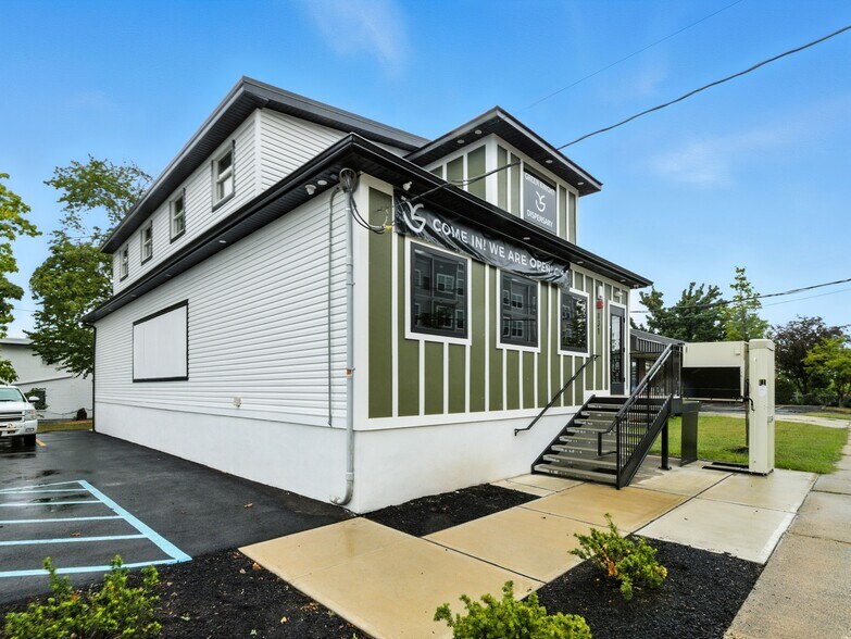 More Photos Of 831 Hamilton St, Somerset Freestanding For Sale
