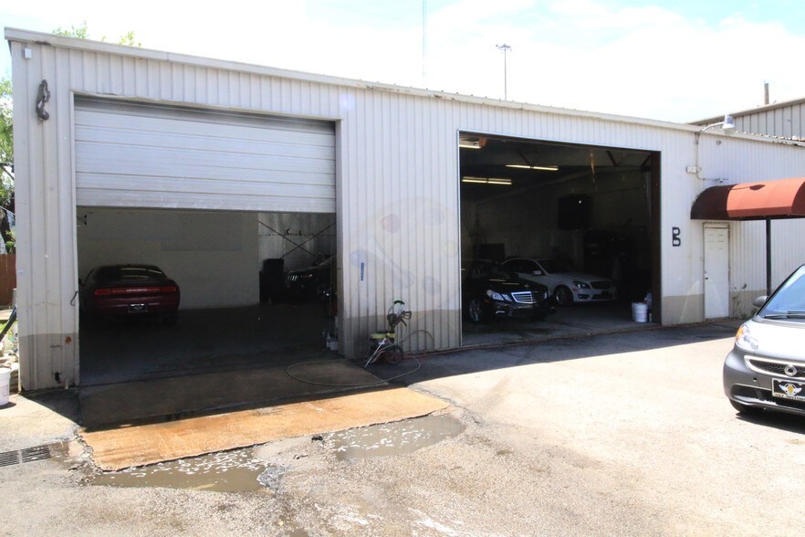 More Photos Of 5827 Star Ln, Houston Warehouse For Sale