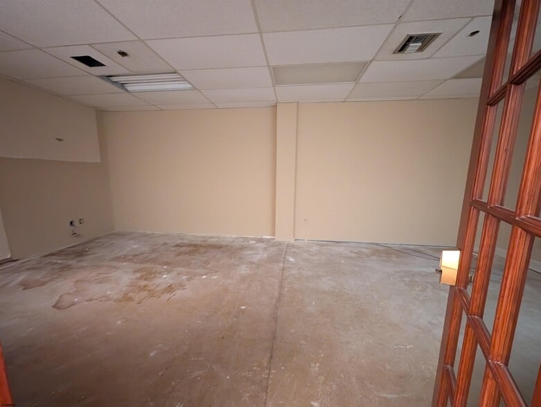 More Photos Of 2511 Fire Rd, Egg Harbor Township Light Distribution For Sale