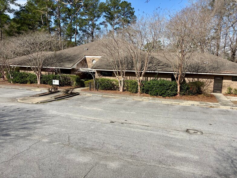 More Photos Of 118 Springhall Dr, Goose Creek Medical For Lease