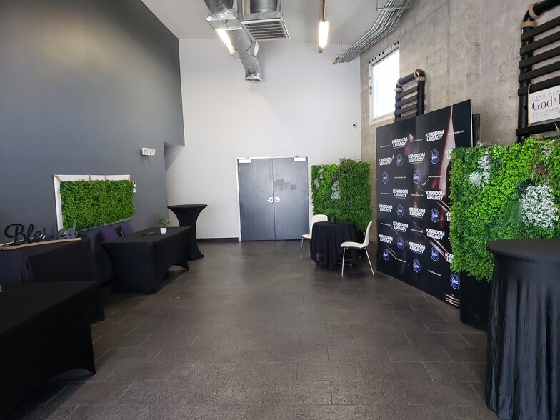 More Photos Of 7624 Varna Ave, North Hollywood Religious Facility For Lease