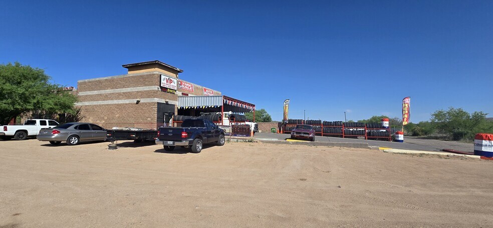 More Photos Of 1185 Circulo Mercado, Rio Rico General Retail For Sale
