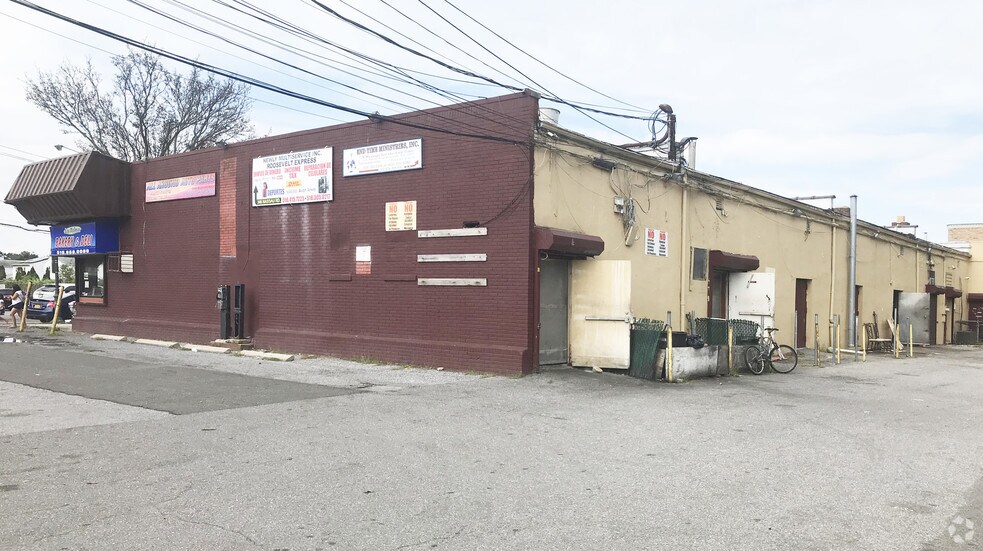 More Photos Of 338-350 Nassau Rd, Roosevelt General Retail For Sale