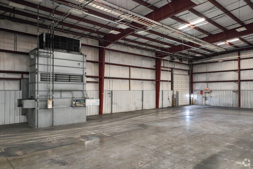 More Photos Of 1729 Pennsylvania Ave, Monaca Manufacturing For Lease