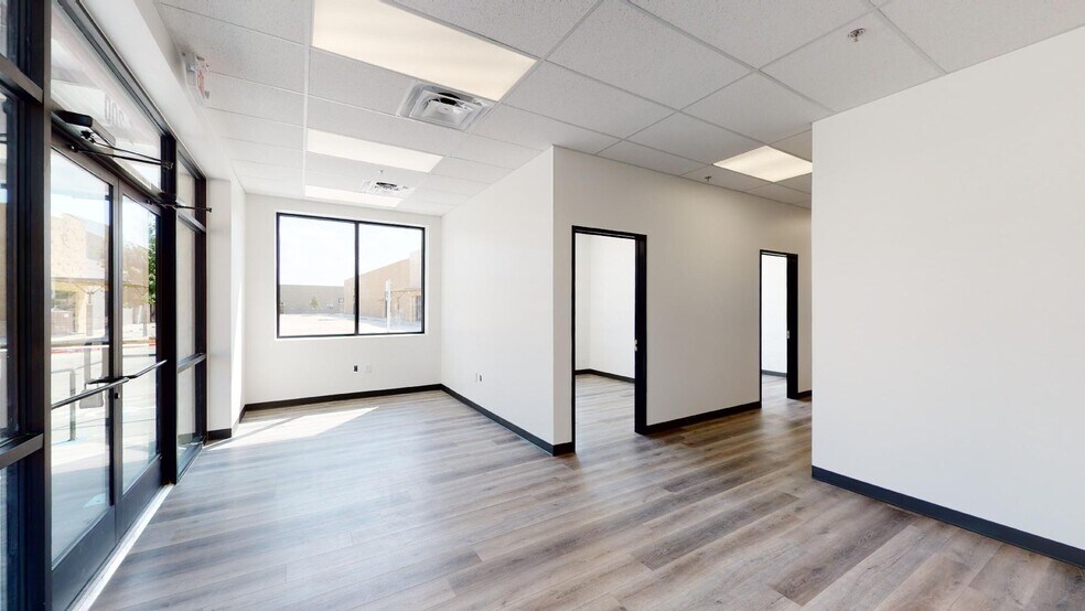 More Photos Of 190 N Bagdad Rd - Building E, Leander Warehouse For Lease