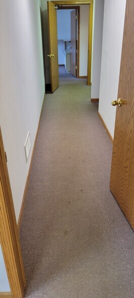 More Photos Of 6520 W Layton Ave, Greenfield Medical For Lease