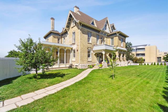 More Photos Of 220 Saint Lawrence Ave, Janesville Storefront Retail Residential For Sale