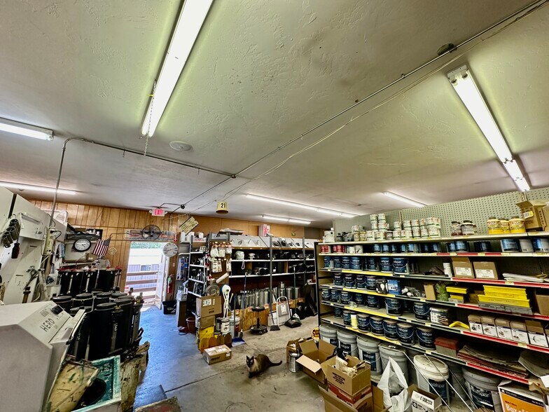 More Photos Of 54200 Pine Crest Ave, Idyllwild-Pine Cove Storefront Retail Office For Sale