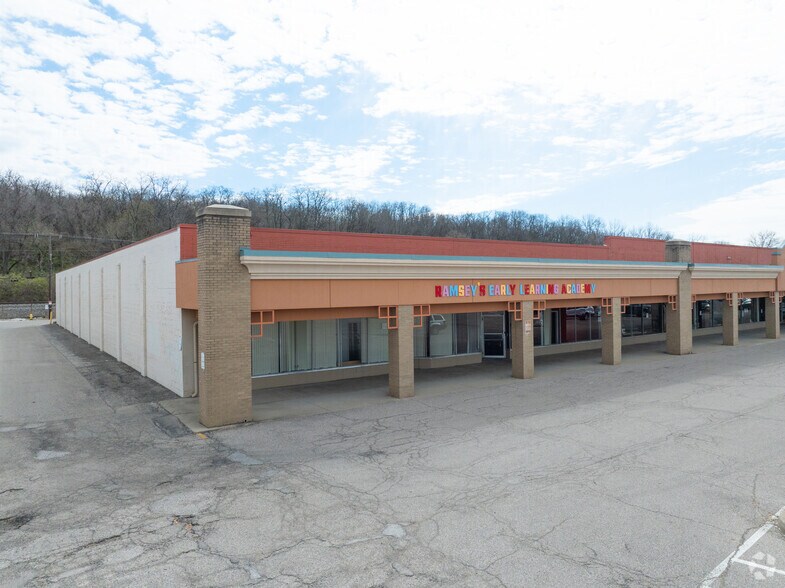 Primary Photo Of 2250-2600 Dixie Hwy, Hamilton Unknown For Lease