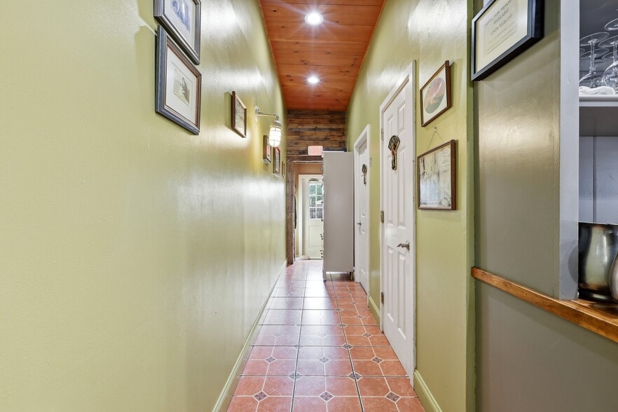 More Photos Of 424 N Main St, Souderton Restaurant For Sale
