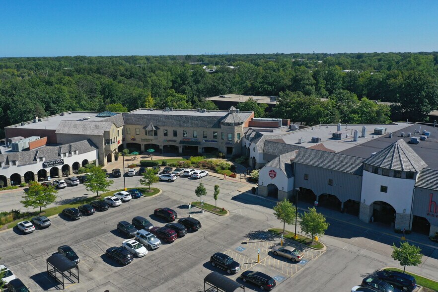 More Photos Of 2501-2585 Waukegan Rd, Bannockburn Unknown For Lease