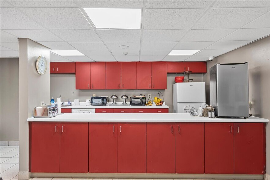 More Photos Of 182 Quillens Chapel Rd, Campton Hotel For Sale