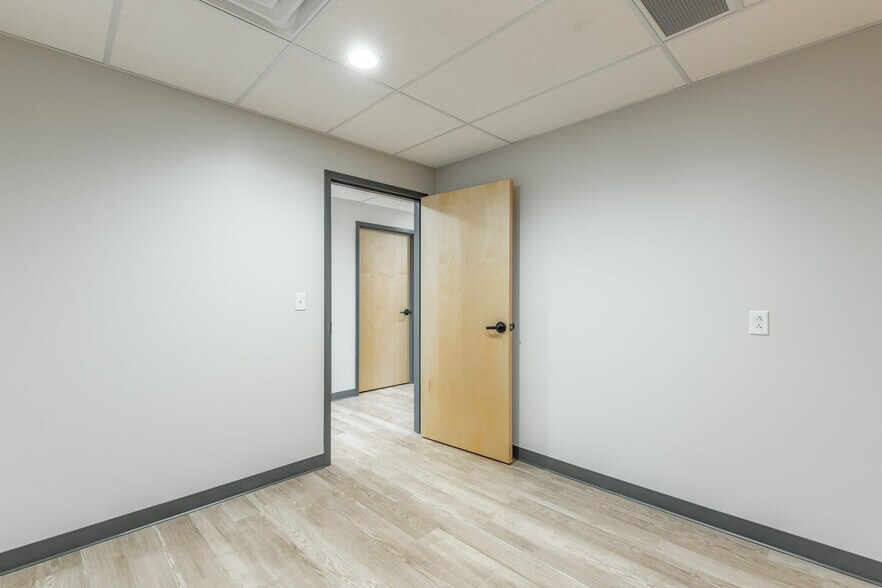 More Photos Of 929 Spring Creek Rd, Chattanooga Medical For Lease