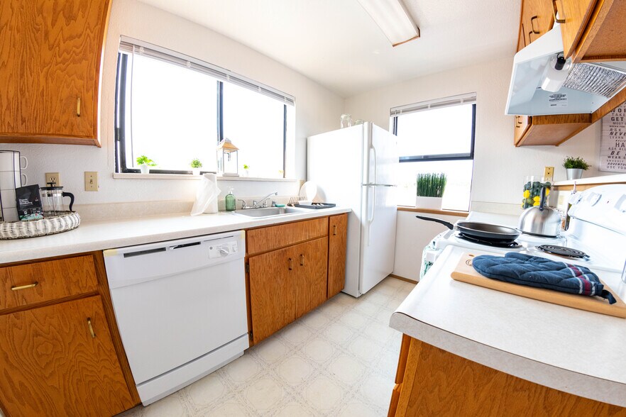 More Photos Of 3601 I St NE, Auburn Apartments For Sale