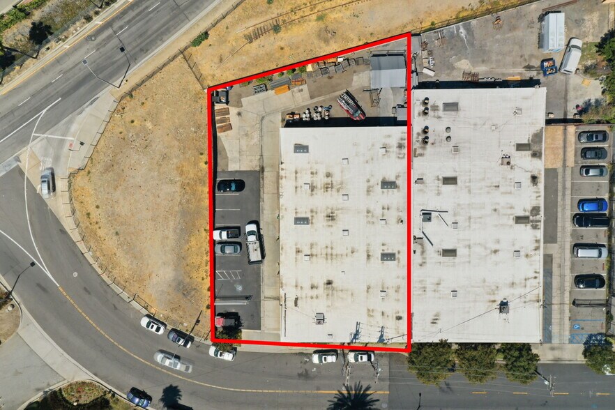 More Photos Of 1845 S Lewis St, Anaheim Manufacturing For Sale
