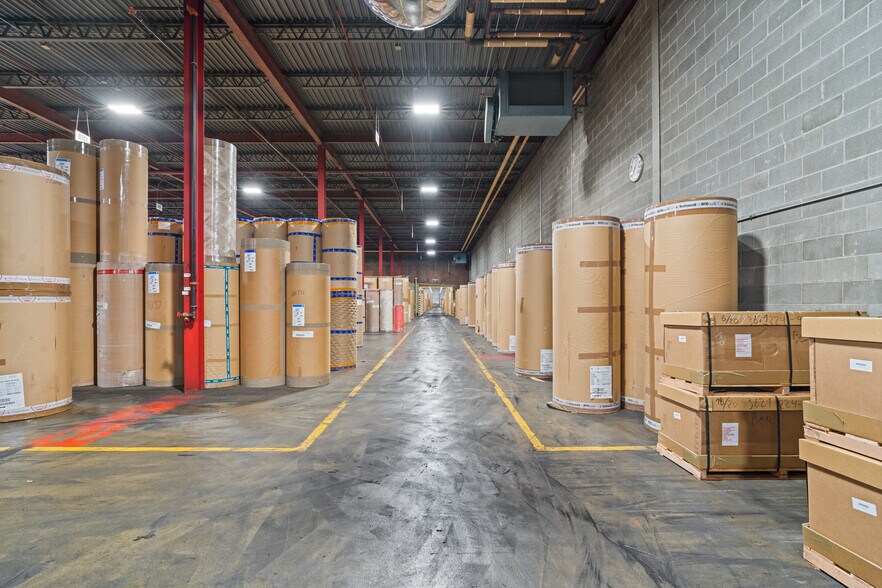 More Photos Of 26 Sears Way, West Springfield Distribution For Lease