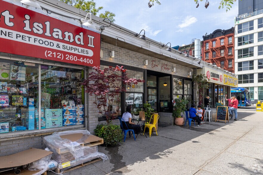 More Photos Of 359 Grand St, New York Storefront For Lease