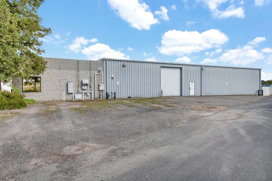 More Photos Of 4081 Seaport Blvd, West Sacramento Warehouse For Lease