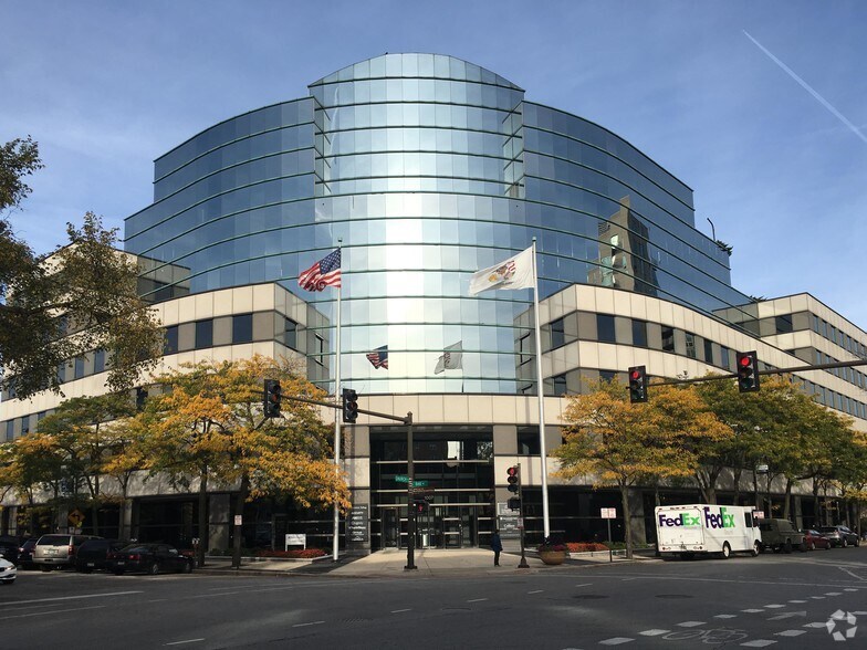 More Photos Of 1007 Church St, Evanston Office For Lease