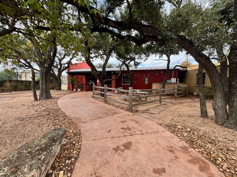 More Photos Of 4701 Williams Dr, Georgetown Restaurant For Sale