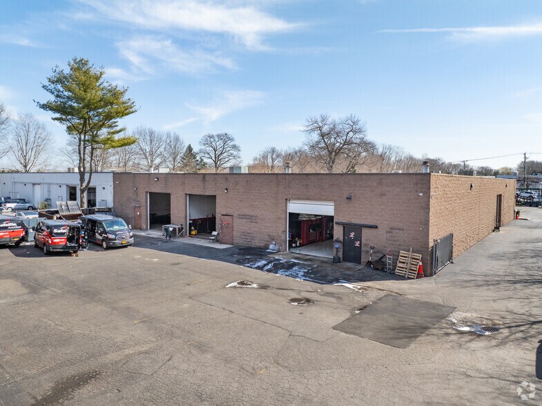 More Photos Of 797-801 Middle Country Rd, Saint James Storefront For Sale