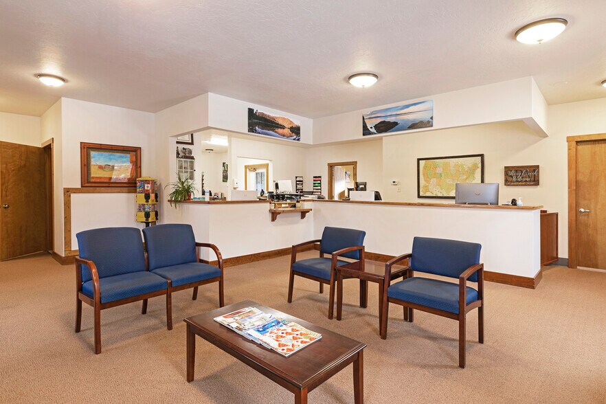 More Photos Of 401 W Main St, Stevensville Medical For Sale