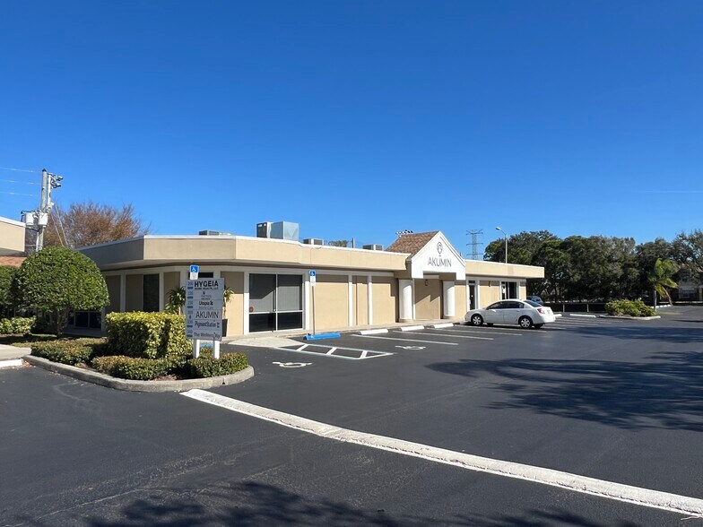 More Photos Of 13787 Belcher Rd, Largo Medical For Lease
