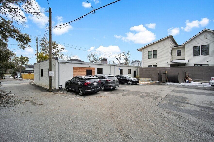 More Photos Of 1711 Price St, Savannah Office For Lease