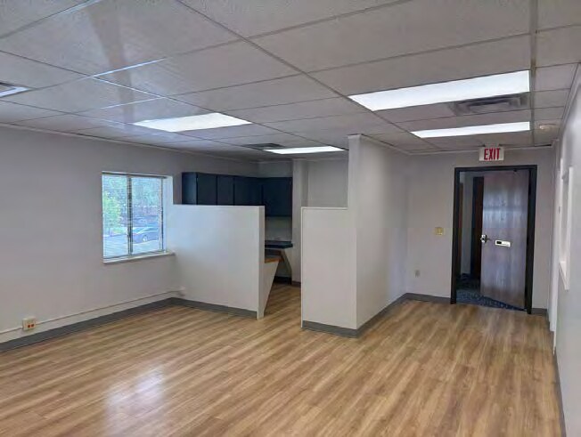 More Photos Of 10281 W 87th St, Overland Park Office For Lease